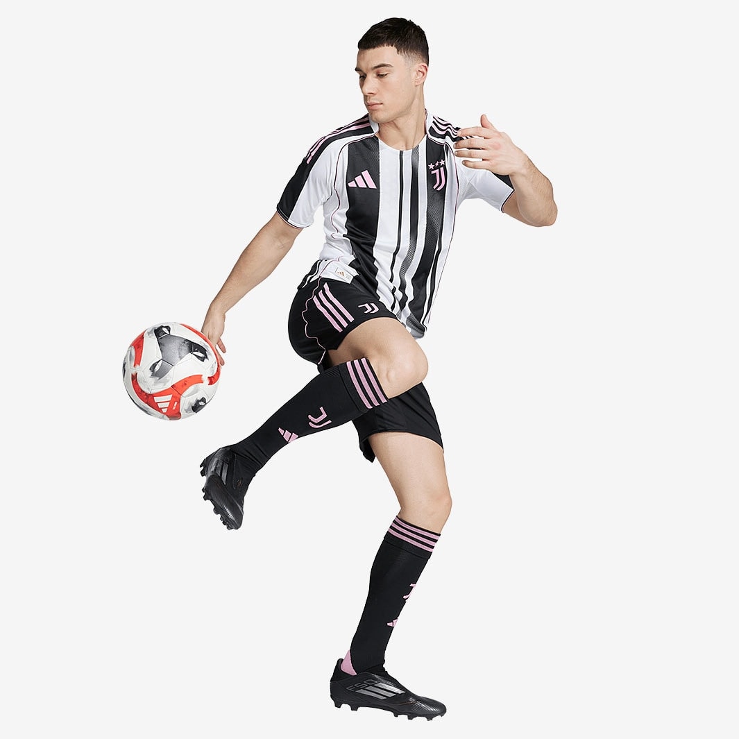 Juventus - Home 25/26 Player Edition Jersey