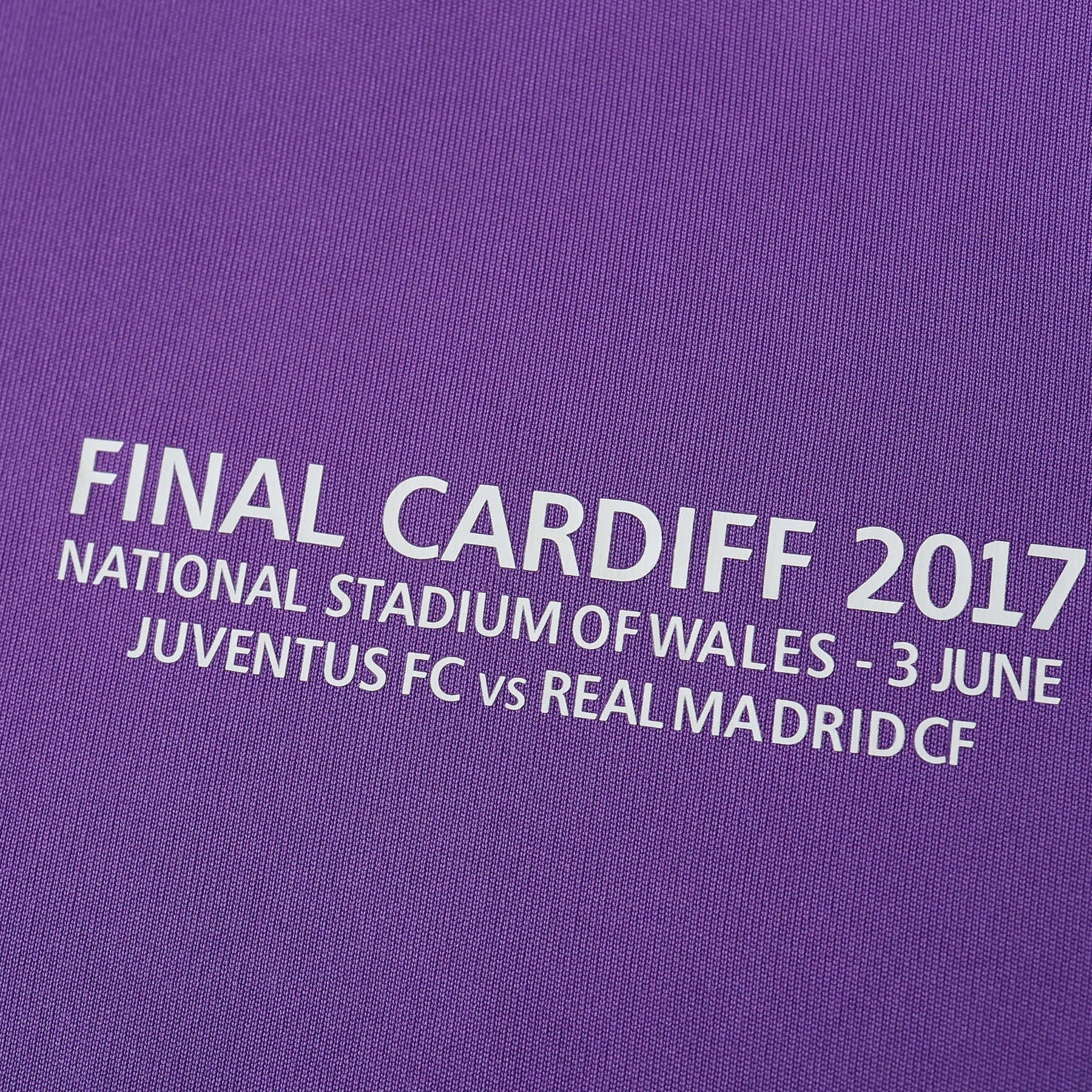 Real Madrid - Retro Away 2017/18 Jersey