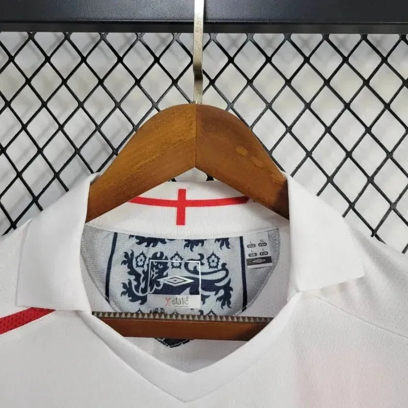 England - Retro Home 2005 Jersey