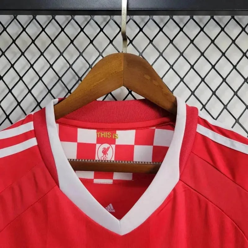 Liverpool - Retro 2008/09 Jersey