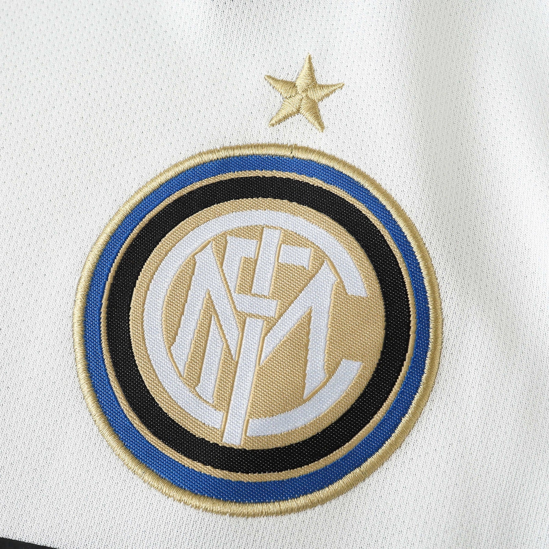 Inter Milan - Retro Away 2010 Jersey