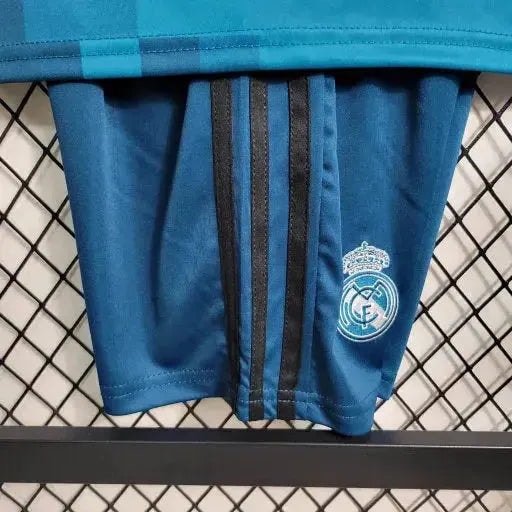 Real Madrid - Retro Away 17/18 Jersey