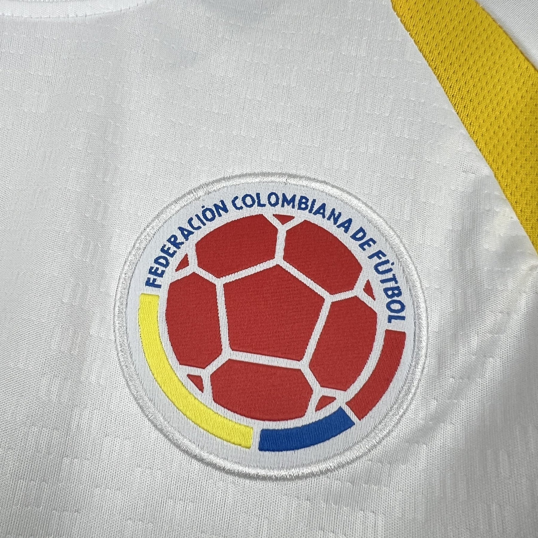 Colombia Mundial Pre-Partido Camiseta 2026