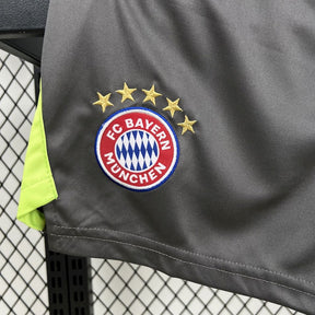 Bayern Munich - Goalkeeper 2 25/26 Kids Jersey Kit