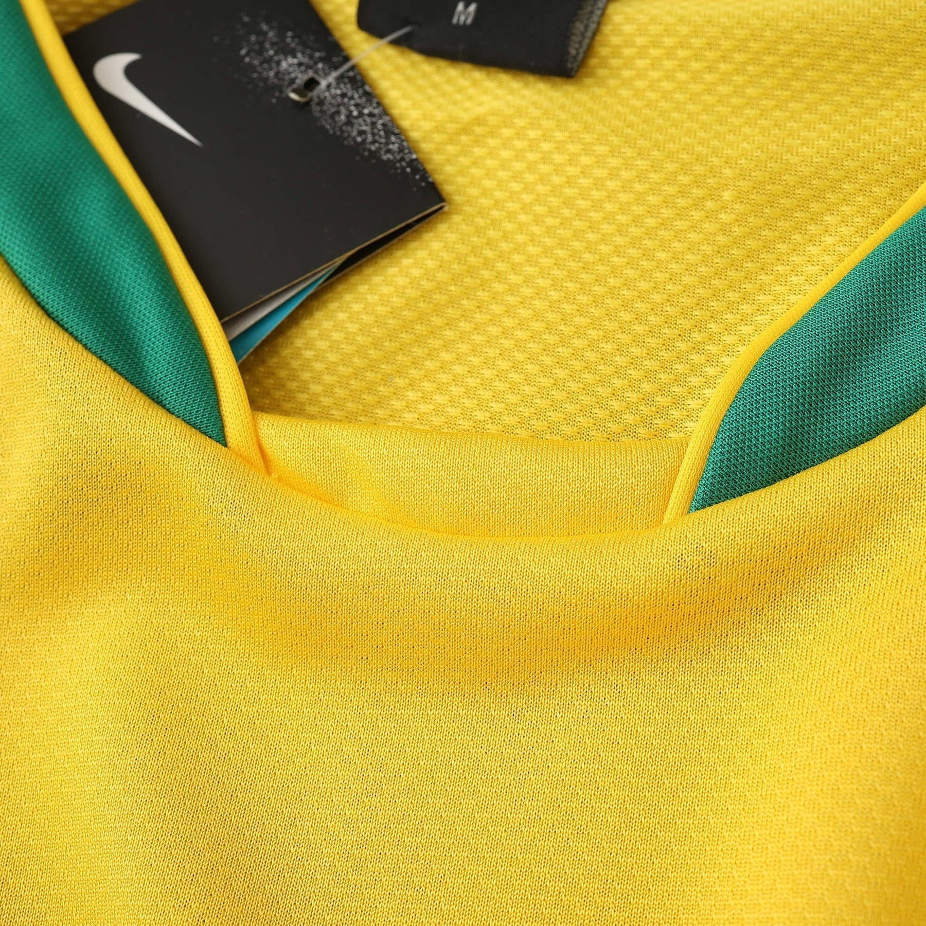 Brazil - Retro Home 2006 Jersey