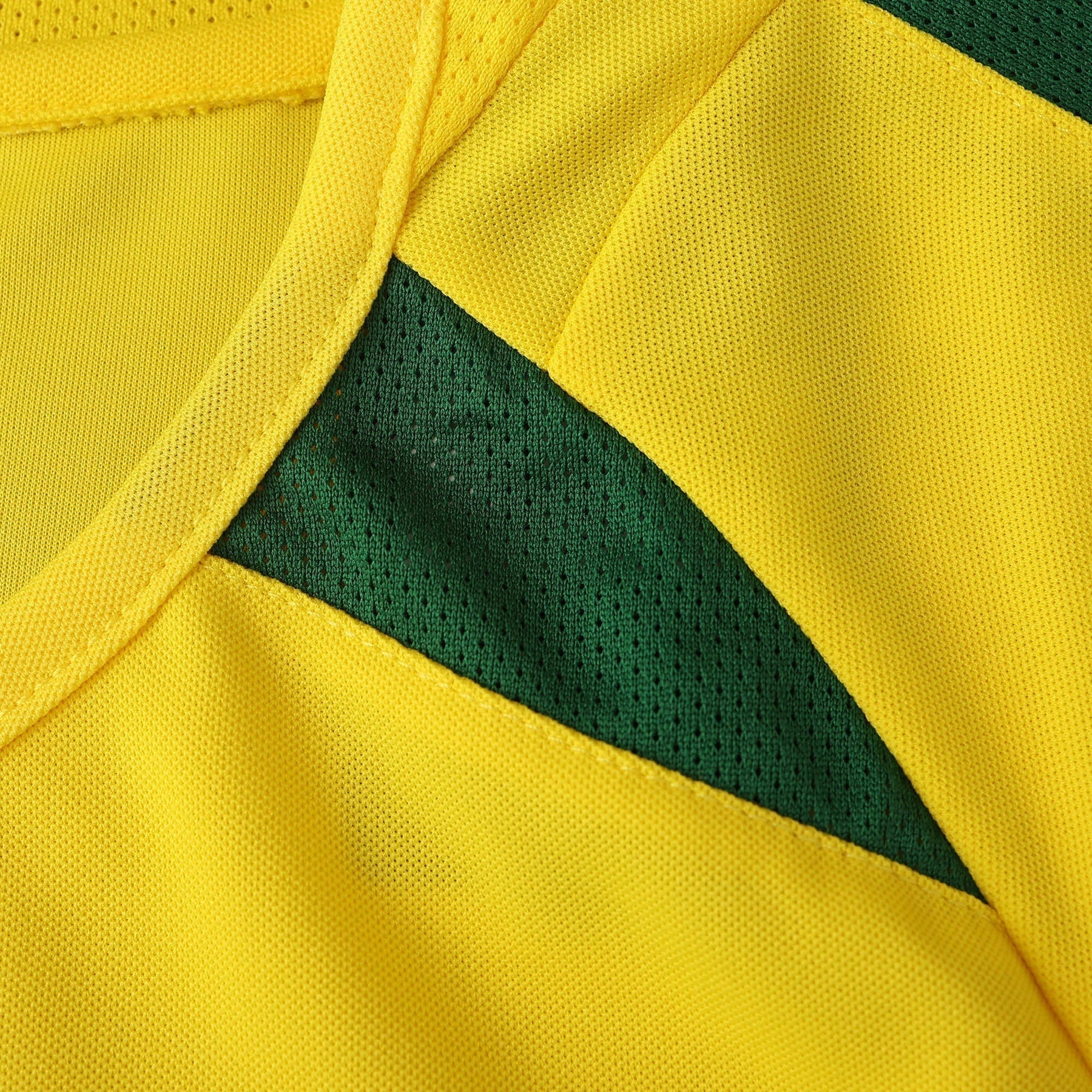 Brazil - Retro Home 2002 Jersey