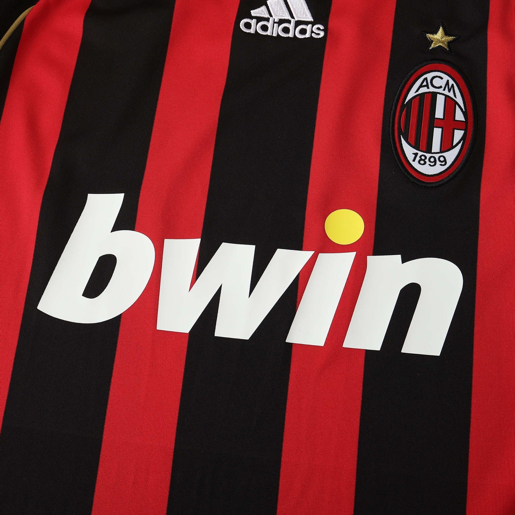 AC Milan - Retro Home 2006/07 Jersey