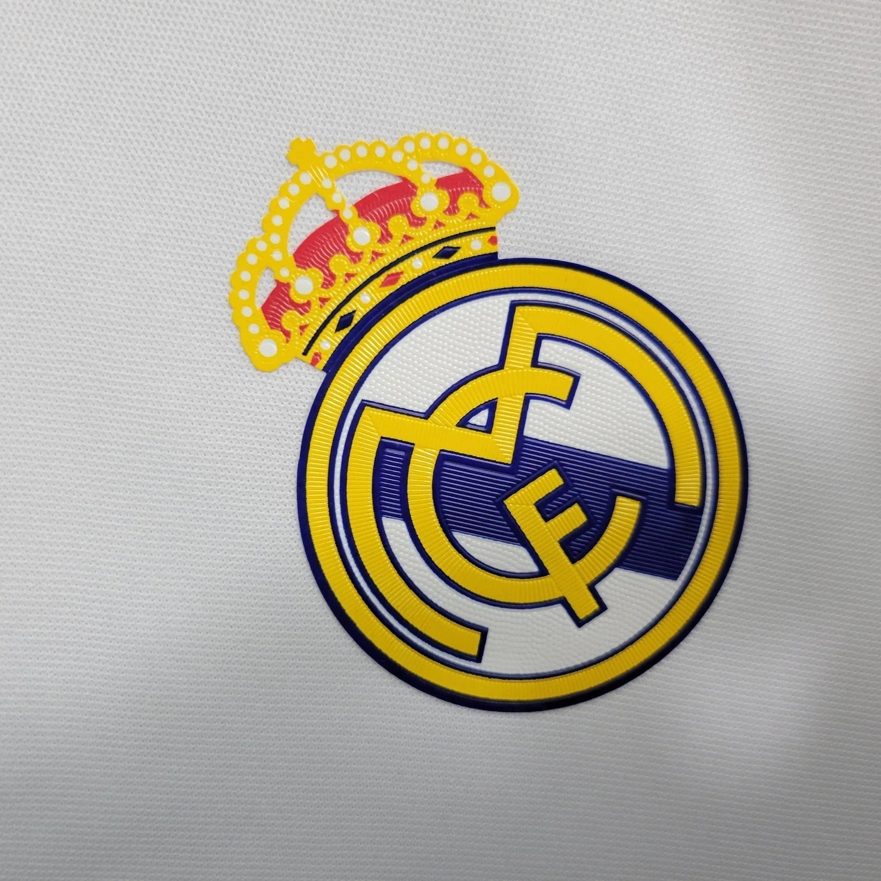 Real Madrid - Retro 16/17 Jersey