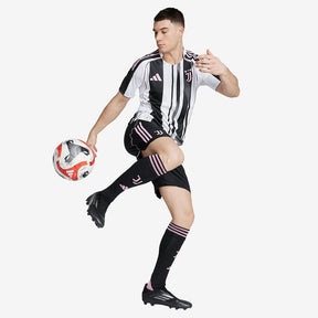 Juventus - Home 25/26 Player Edition Jersey