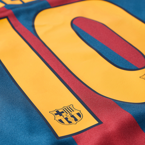 Barcelona - Retro Home 2005/06 Long Sleeve Jersey