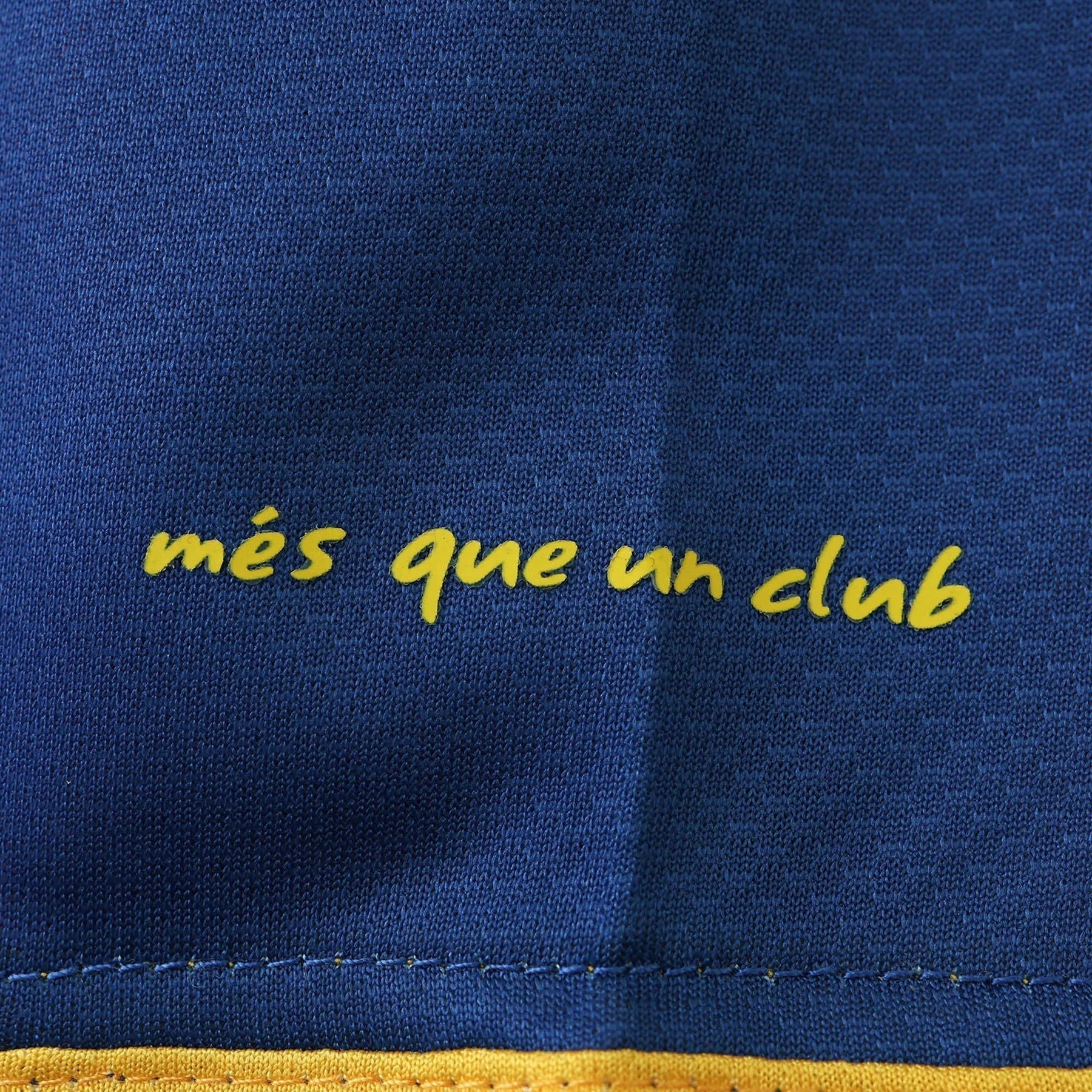 Barcelona - Retro Home 2010/11 Jersey