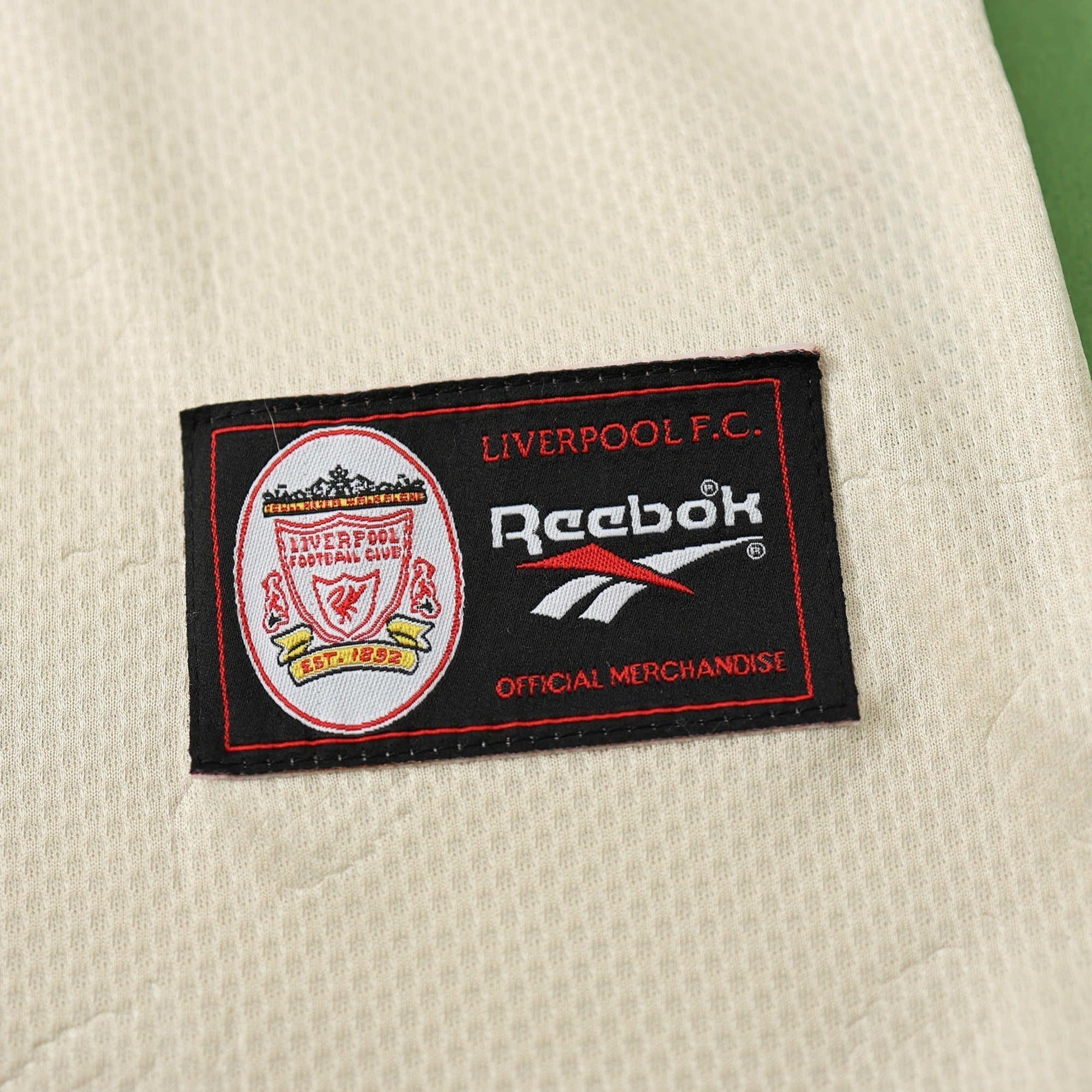 Liverpool - Retro Away 1996/97 Jersey