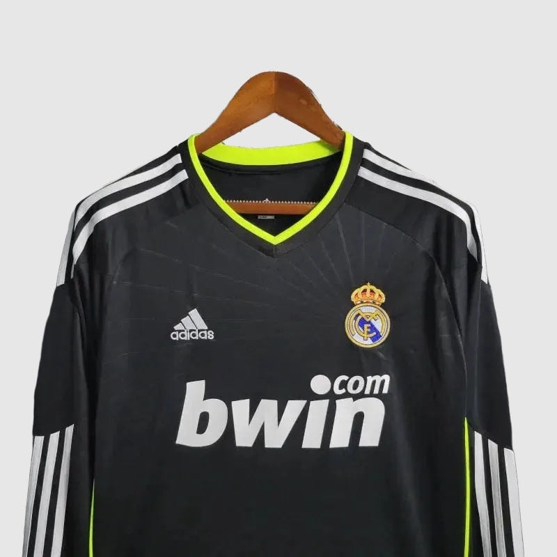 Real Madrid - Retro Away 2010/11 Long Sleeve Jersey