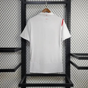 England - Retro Home 2005 Jersey