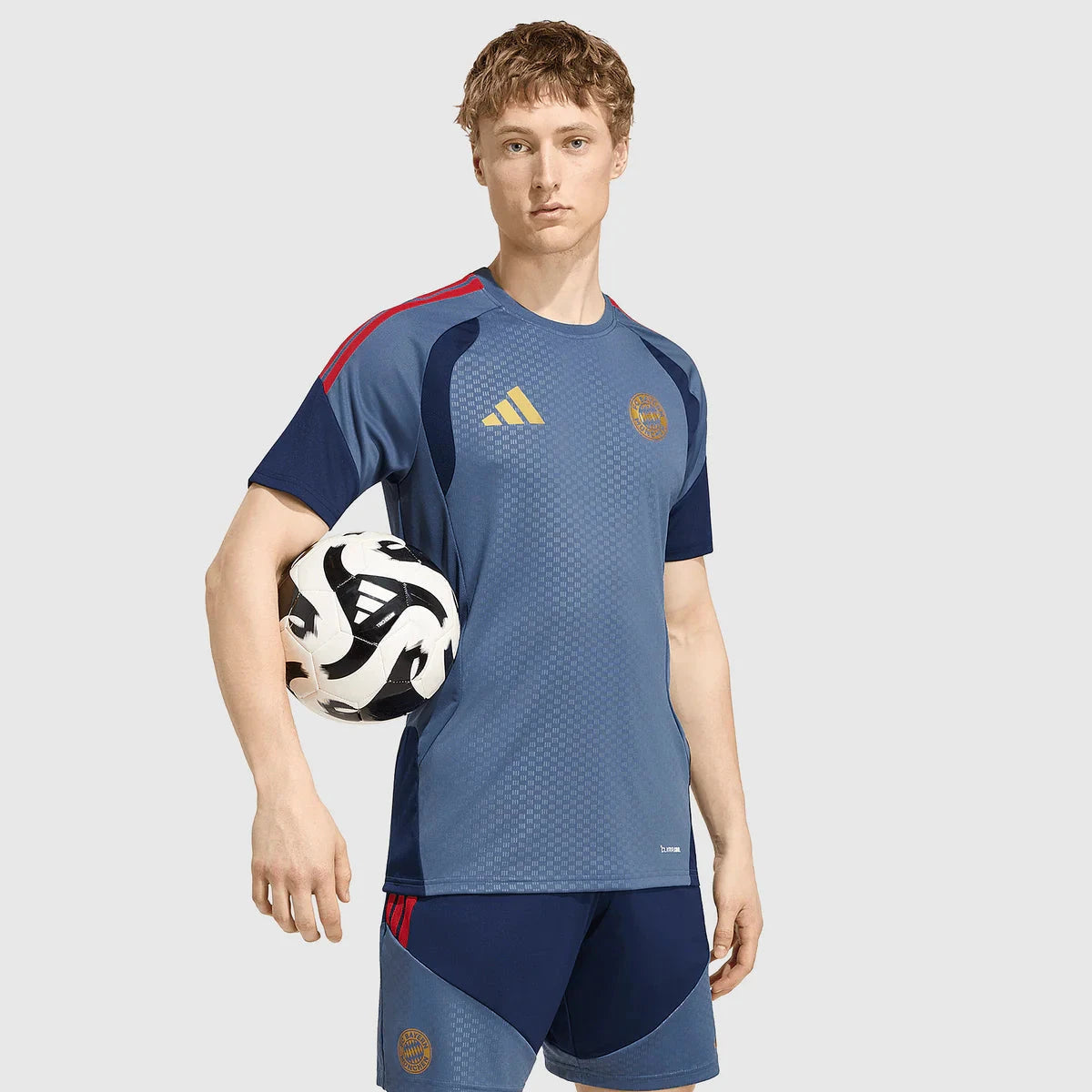 Bayern Munich - Training Top 26/27