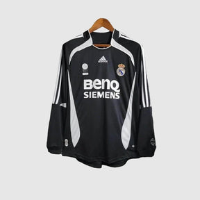 Real Madrid - Two Guest 2006/07 Retro Long Sleeve Jersey