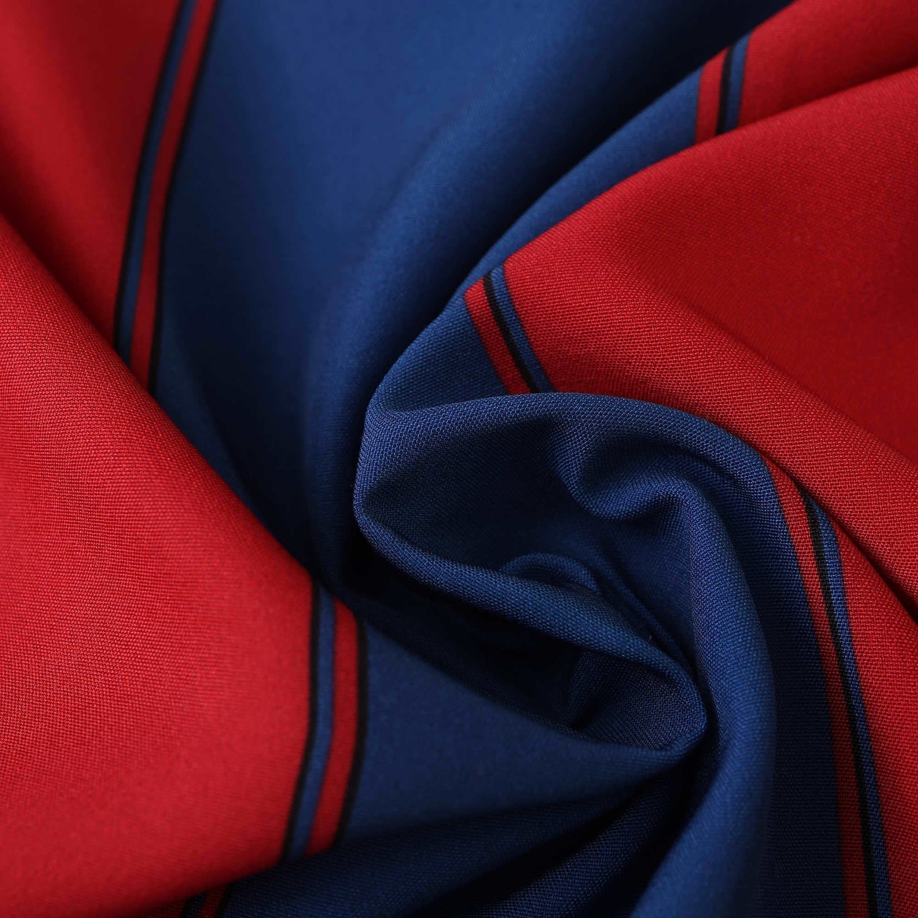 Barcelona - Retro Home 2003/04 Jersey