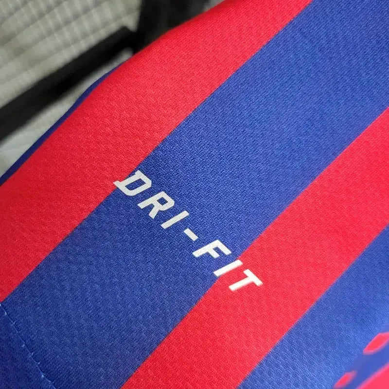 Barcelona - Retro Home 2011/12 Long Sleeve Jersey