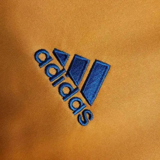 Real Madrid - Retro Away 13/14 Jersey