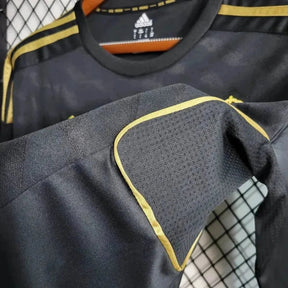 Real Madrid - Retro Away 2011/12 Long Sleeve Jersey