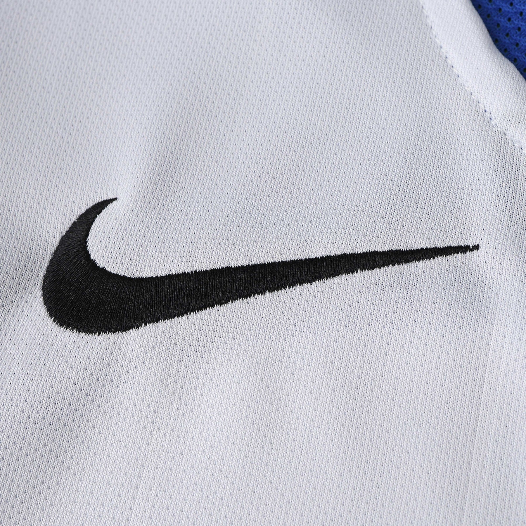 Inter Milan - Retro Away 2004/05 Jersey