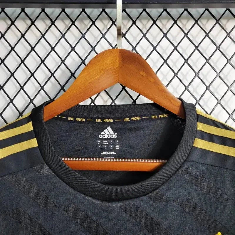 Real Madrid - Retro Away 2011/12 Long Sleeve Jersey