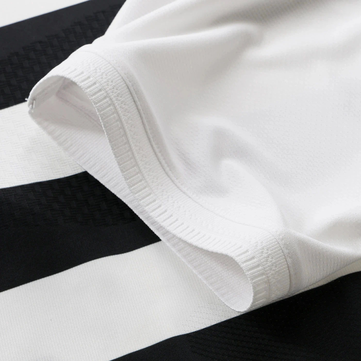 Juventus - Home 26/27 Player Edition Jersey