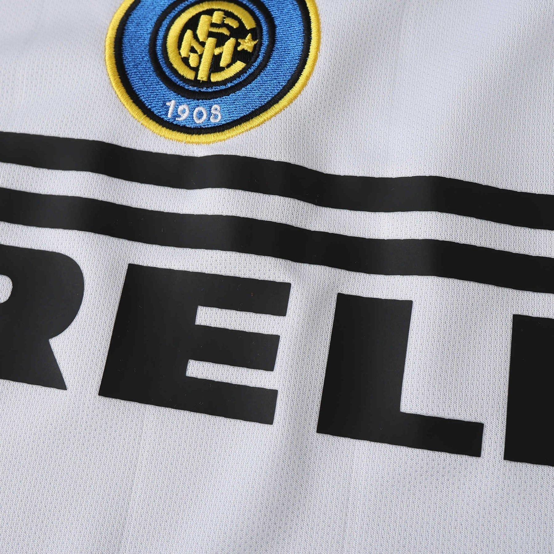 Inter Milan - Retro Away 2004/05 Jersey