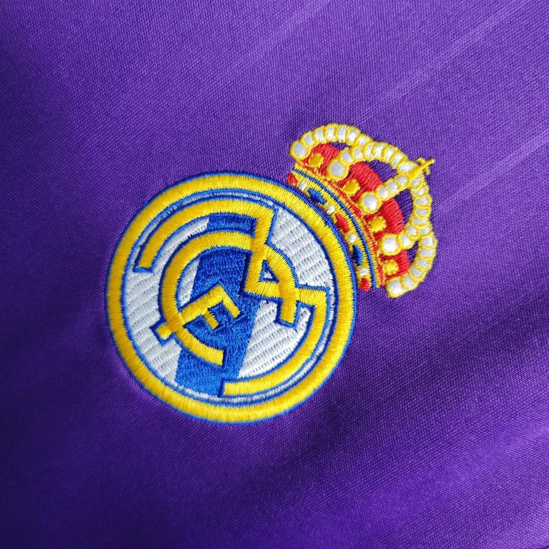 Real Madrid - Retro Away 2006 Jersey