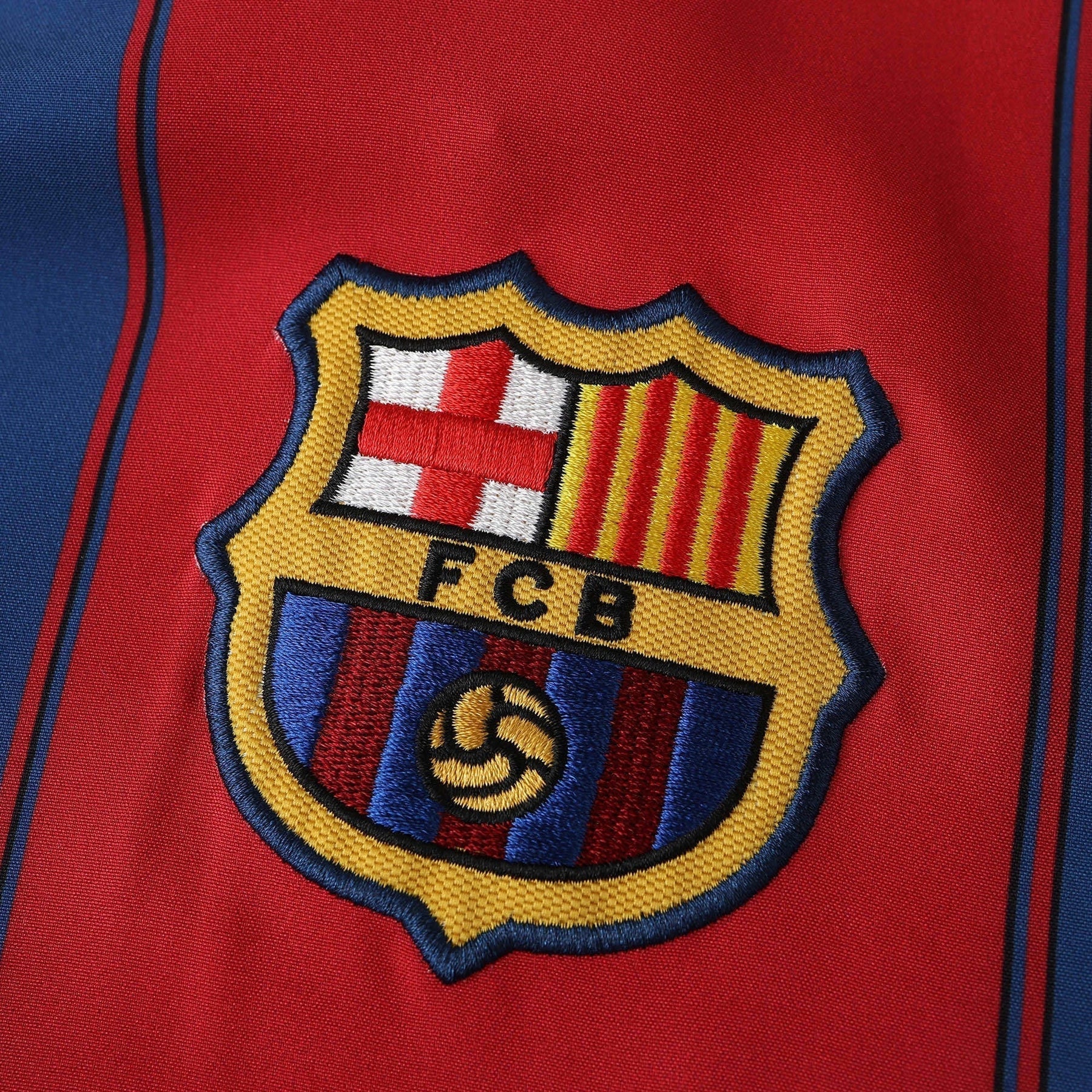 Barcelona - Retro Home 2003/04 Jersey