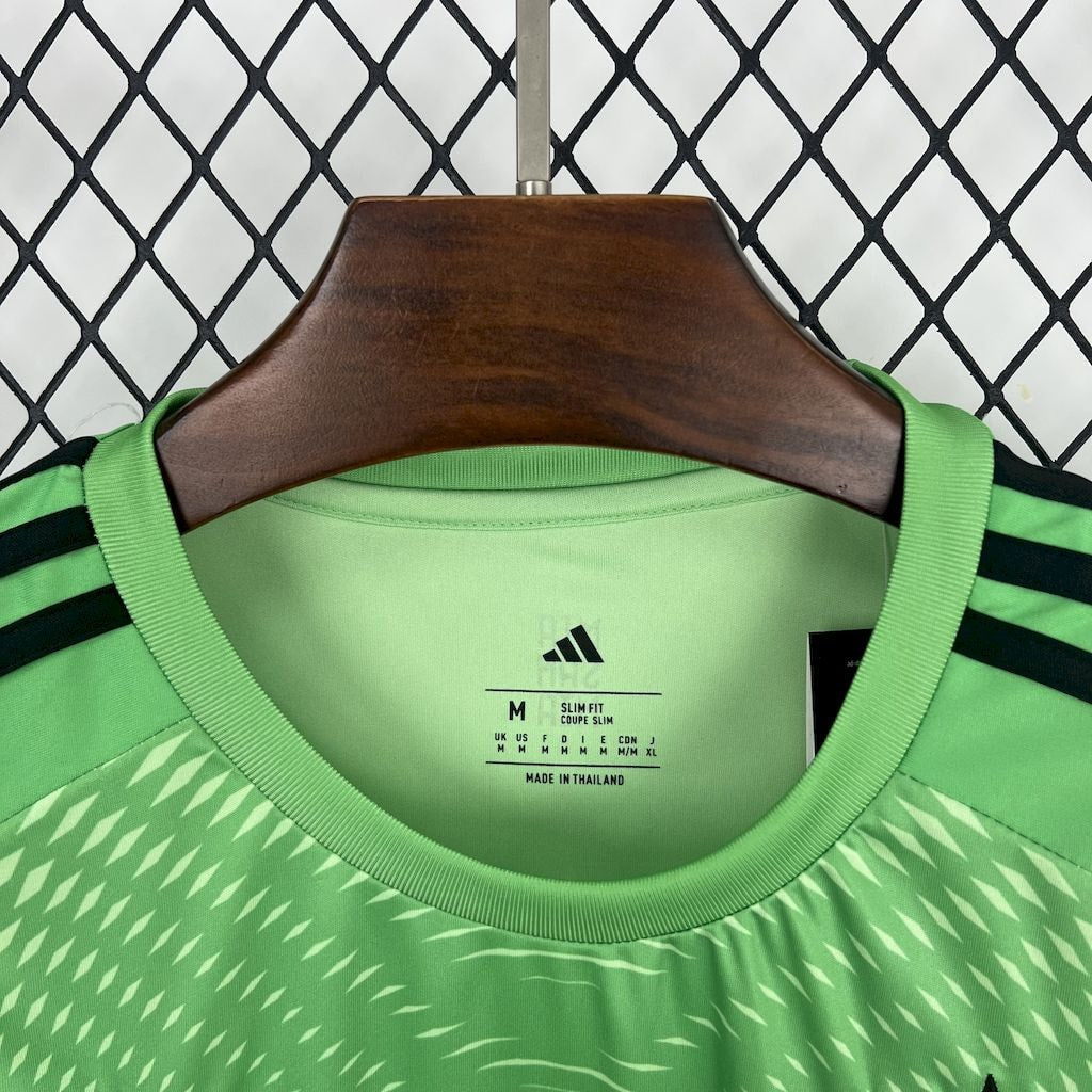 Bayern Munich - Goalkeeper 25/26 Jersey