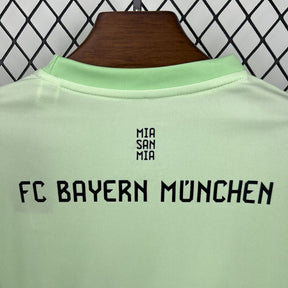 Bayern Munich - Goalkeeper 25/26 Jersey