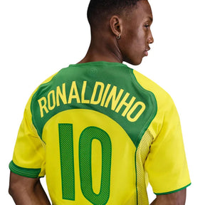 Brasil Camiseta Local 2004 - Retro - Ronaldinho #10