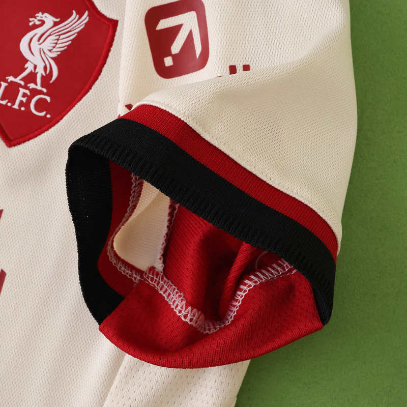 Liverpool Camiseta Visitante 2025/26 - CHAMPIONS 24/25 & Gold Trophy