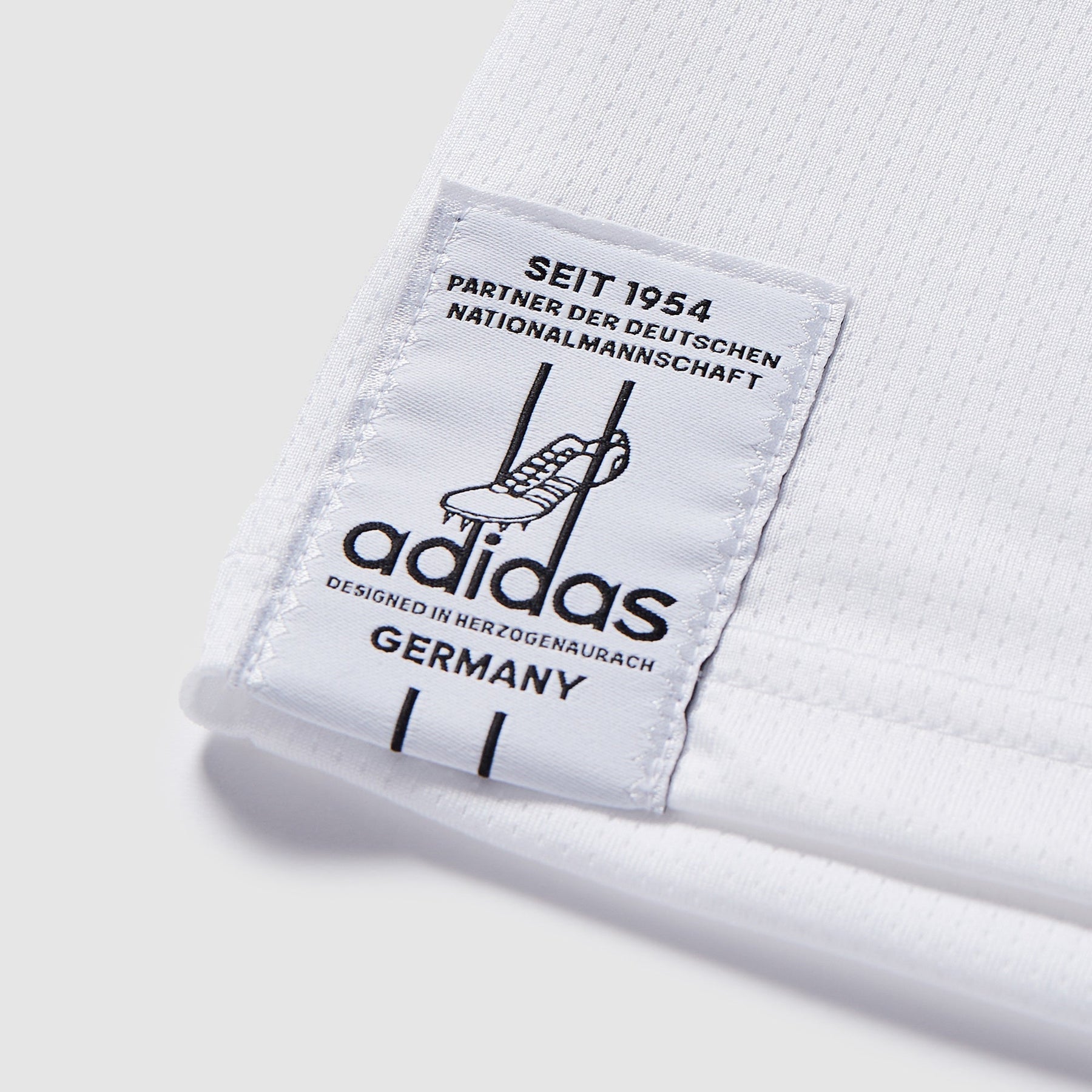 Germany - Embroidered Home 26/27 Men's Jersey