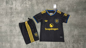 Manchester United Tercera Camiseta 2025/26 - Niños
